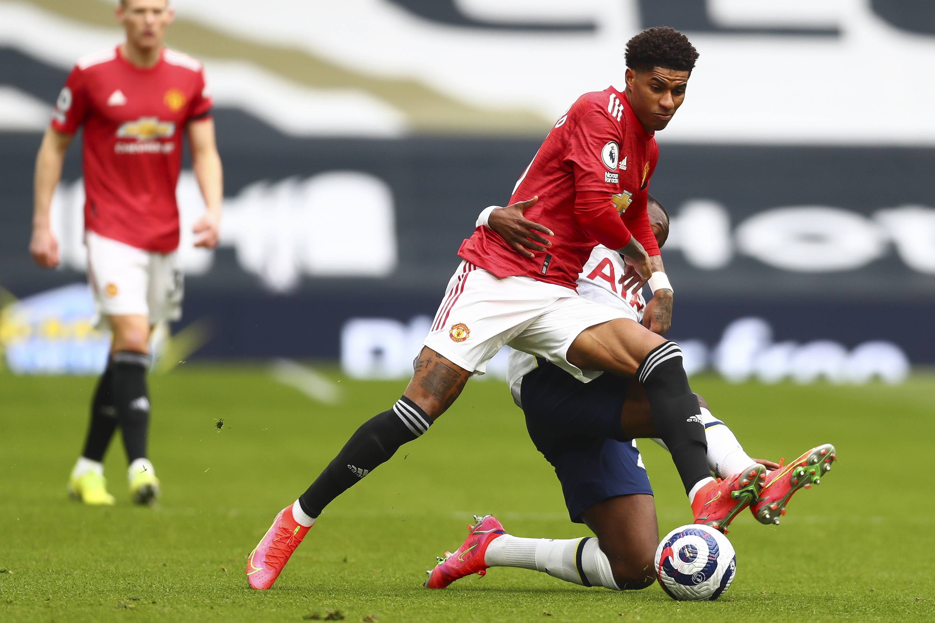 除了在场上 除了在场上